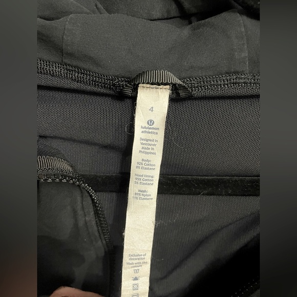 Lululemon Full Zip Black Hoodie Jacket Size 4 Thumb Holes - Picture 6 of 7